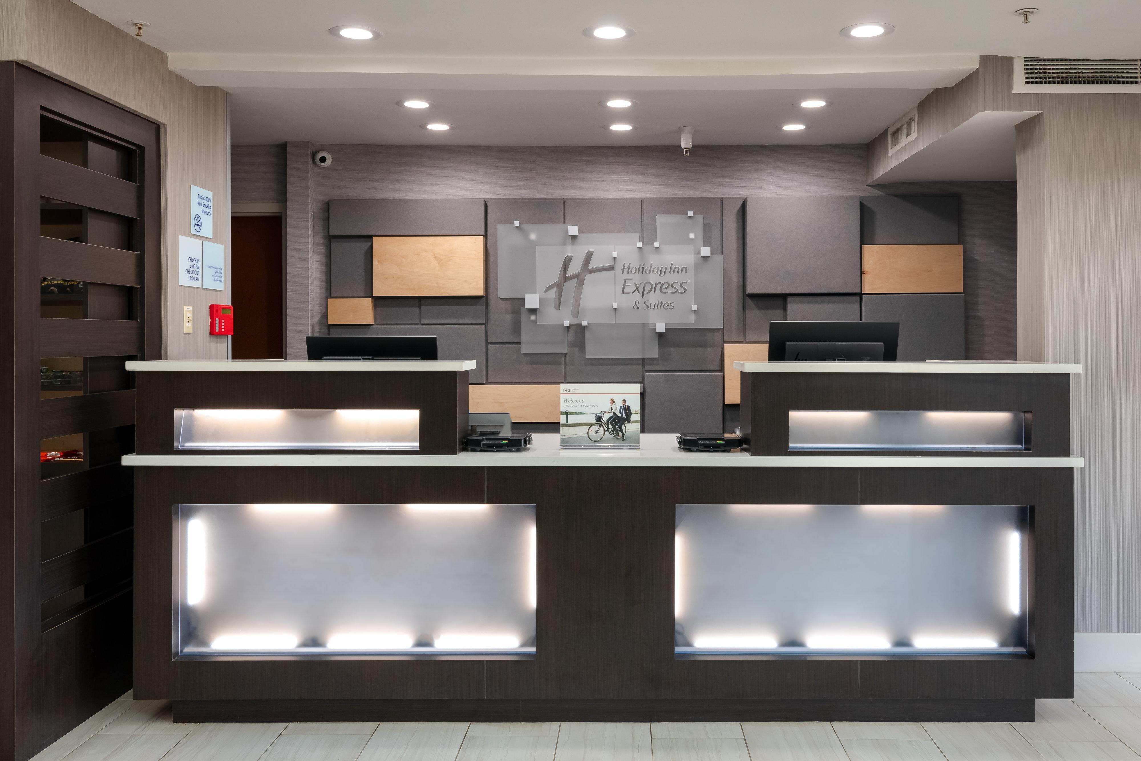 Holiday Inn Express & Suites Milton East I-10 By Ihg Eksteriør bilde