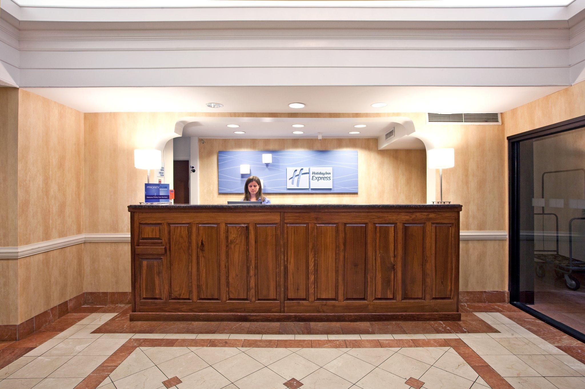Holiday Inn Express & Suites Milton East I-10 By Ihg Eksteriør bilde